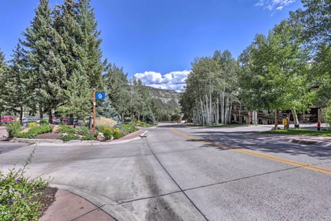 Surrounding Area | Mountain Views