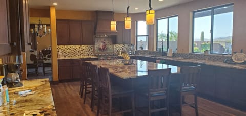 Huge updated kitchen to accommodate a big gathering.