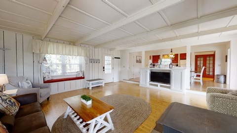 Flooring, Furniture, Indoors, Hardwood, Couch