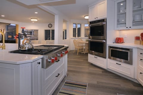 6 Burner Wolf Range with Double Ovens