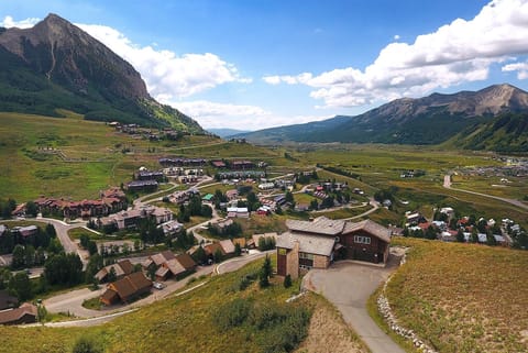 Private yet close to it all