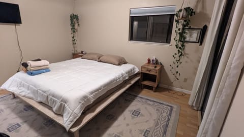 2 bedrooms, in-room safe, iron/ironing board, WiFi