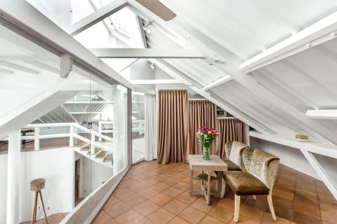 room 5 with double bed