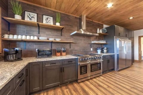 Top of the Summit Lodge's fully equipped kitchen