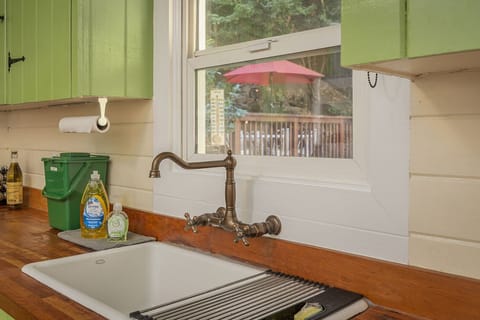 Even the kitchen sink has a view.