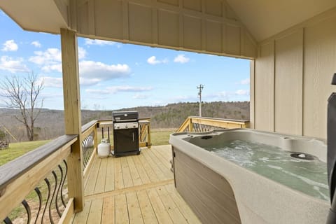 Hot Tub on the back deck