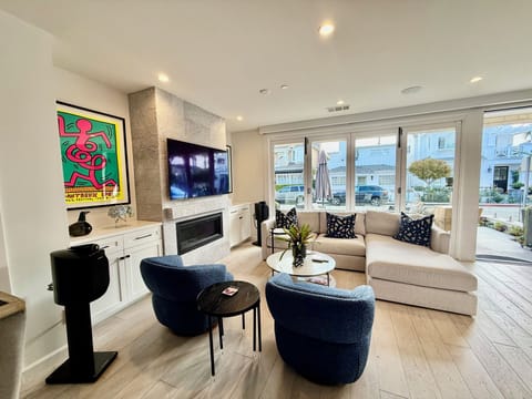 65 inch tv movie channels