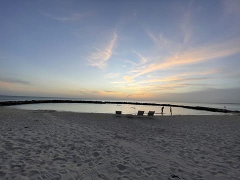 Beach nearby, sun loungers, beach towels