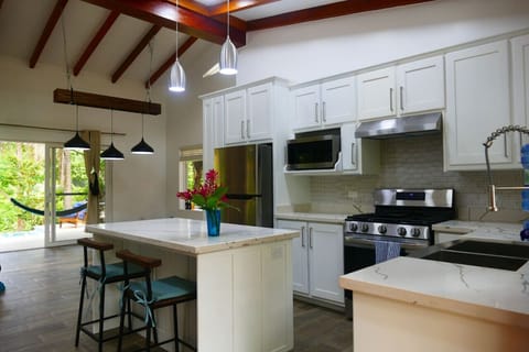 Fully equipped kitchen