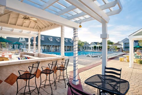 Indoor pool, outdoor pool