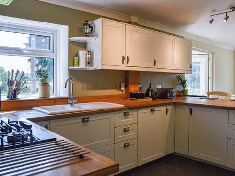 Kitchen | Swallow Cottage - Gowerton Cottages, Gowerton, near Swansea