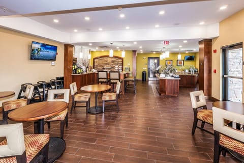 Enjoy the complimentary breakfast!