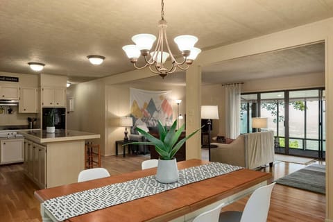 Kitchen/Dining/Living area