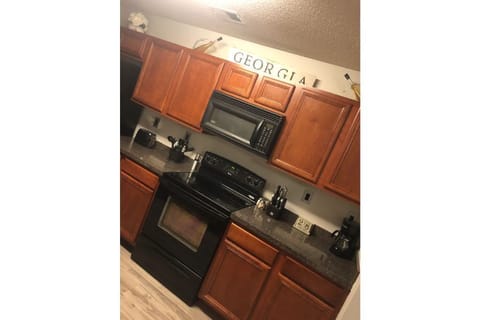 Microwave, oven, stovetop, coffee/tea maker