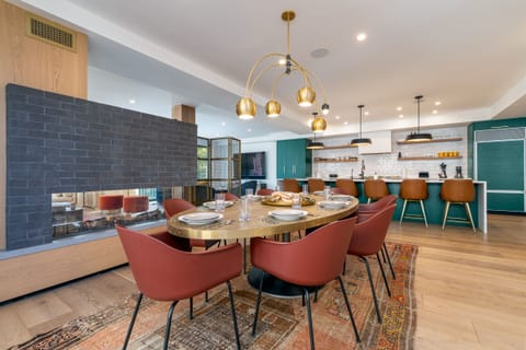 Dining Room - Summer