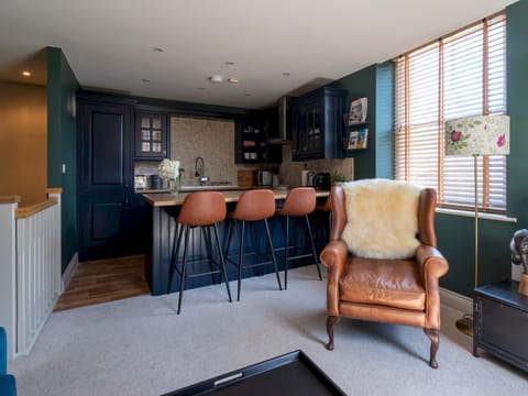 Elegant & stylish home in historic town centre - Pass the Keys Apartment in Moreton-in-Marsh