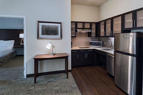 The fully-equipped kitchen features all the amenities you'd need to make a delicious meal.