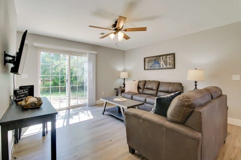 Kimberling City Vacation Rental | 2BR | 1.5BA | 1 Step to Enter | 1,100 Sq Ft