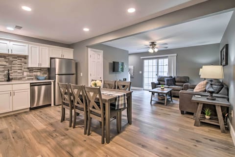 Dining Area | Dishware & Flatware Provided