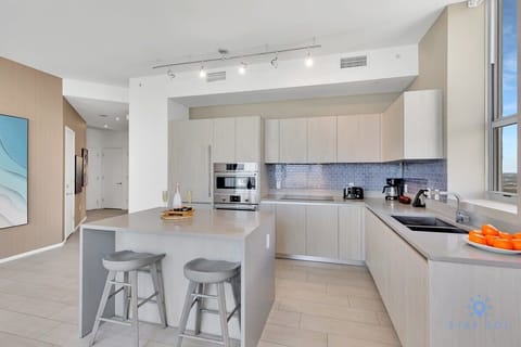 Fully-equipment kitchen