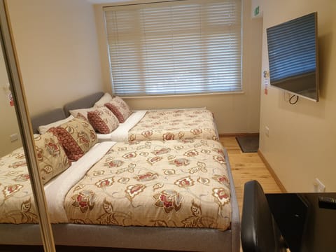 1 bedroom, in-room safe, desk, iron/ironing board