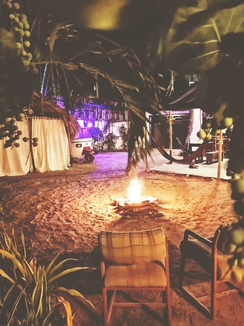 Patio: enjoy romantic nights around the campfire