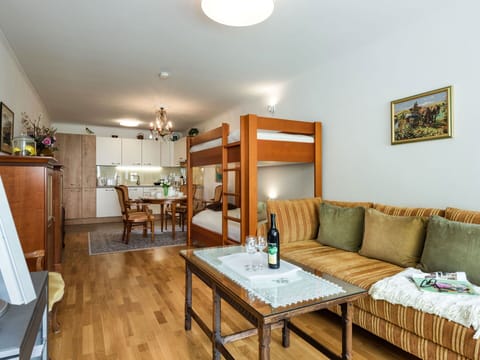 Table, Sky, Property, Furniture, Plant, Chair, Azure, Shade, Interior Design, Architecture