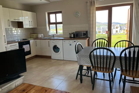 Achill Sound Holiday Village No.11, Achill Island, County Mayo