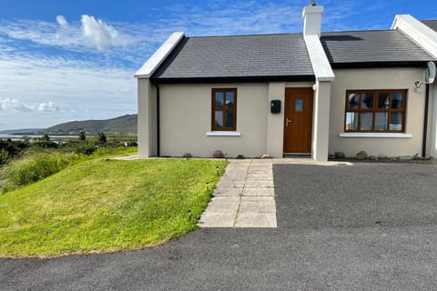 Achill Sound Holiday Village No.11, Achill Island, County Mayo
