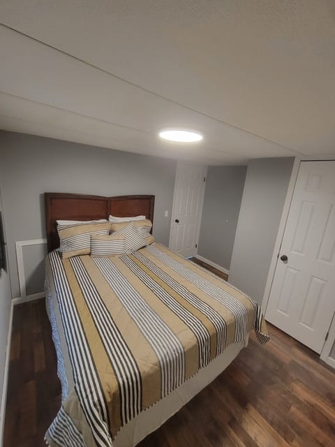 3 bedrooms, in-room safe, free WiFi, bed sheets