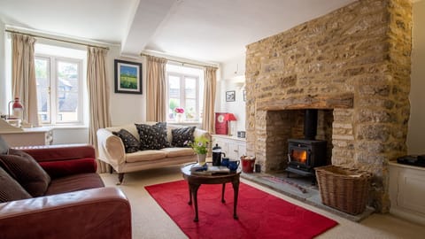 Living room, Christmas Cottage, Bolthole Retreats