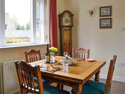 Delightful dining area | Belgravia Cottage, Skipton