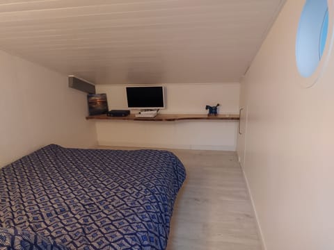 3 bedrooms