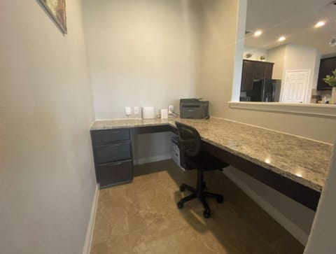 Business workstation