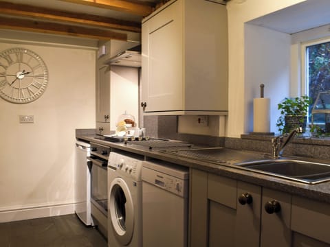 Kitchen | 4 Banc Llugwy - Banc Llugwy Cottages, Betws-y-Coed