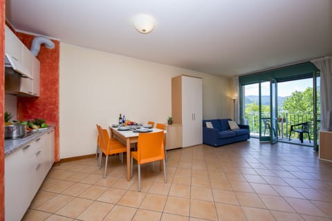 Kitchen and dining area