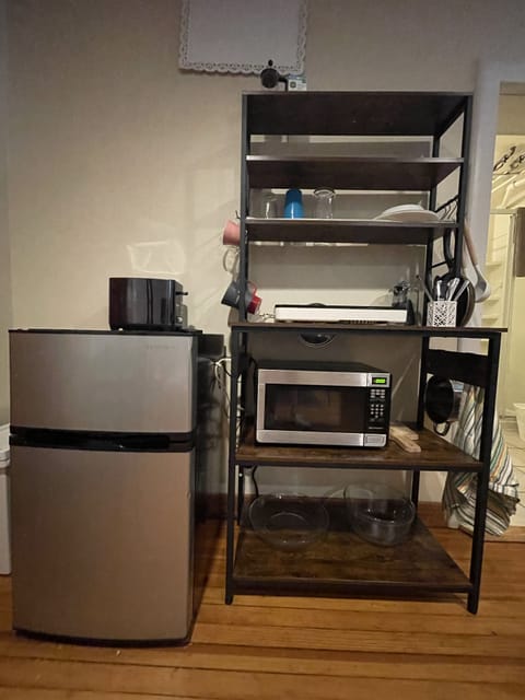 Fridge, microwave, stovetop, toaster