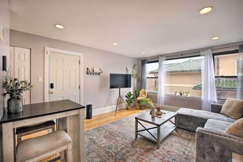 Chicago Vacation Rental | 2BR | 1BA | 1,100 Sq Ft | Stairs Required for Access