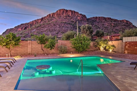 Phoenix Vacation Rental | 4BR | 3.5BA | 3,921 Sq Ft | Step-Free Access