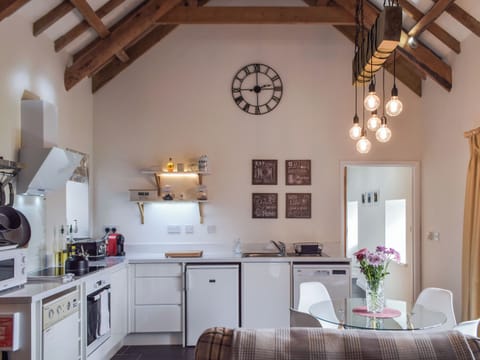 Open plan living space | Y Bwthyn, Blaenwaun