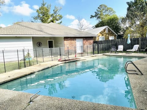 Pool | Outdoor pool