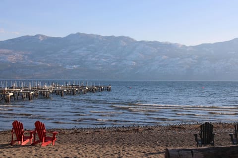 Beach nearby, beach towels