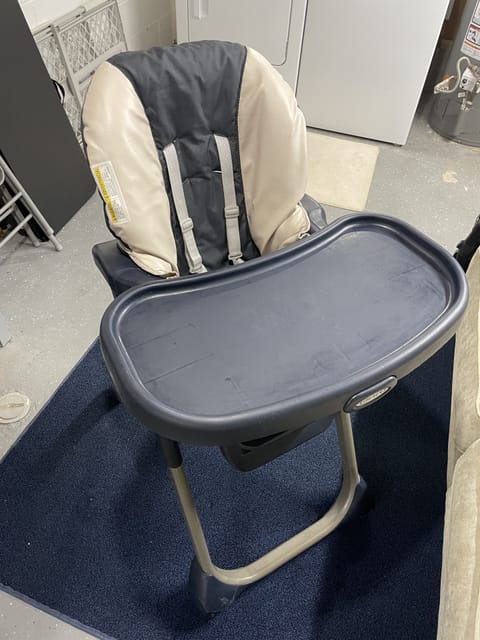 Child dining seat available for use.  Also available: portable crib and gate