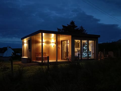 Quiraing Cabin at Christmas