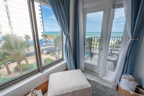 Enjoy views of the Ocean from the Living Room!