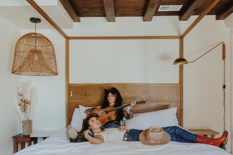 King size memory foam bed