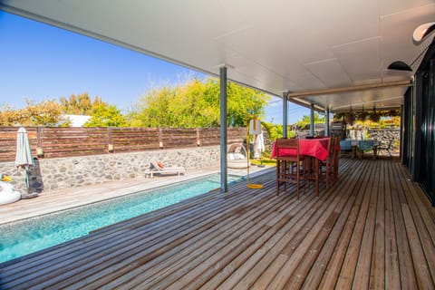 Outdoor pool, a heated pool