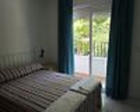 2 bedrooms, WiFi, bed sheets, wheelchair access