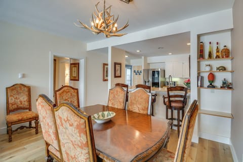 Dining Area | Dishware & Flatware Provided | Breakfast Bar w/ Additional Seating