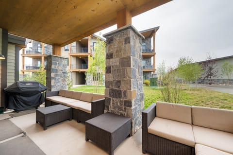 SWP Elk Creek B103 private patio